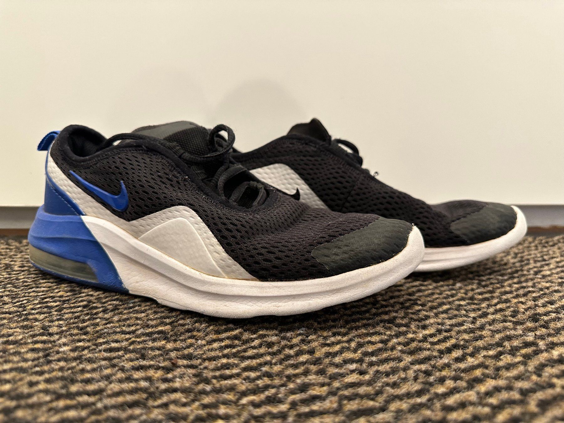 Nike Scarpe da uomo: Nike Air Max Motion 2 Gr. 37.5 – Usato da Winterthur venduto da nelead