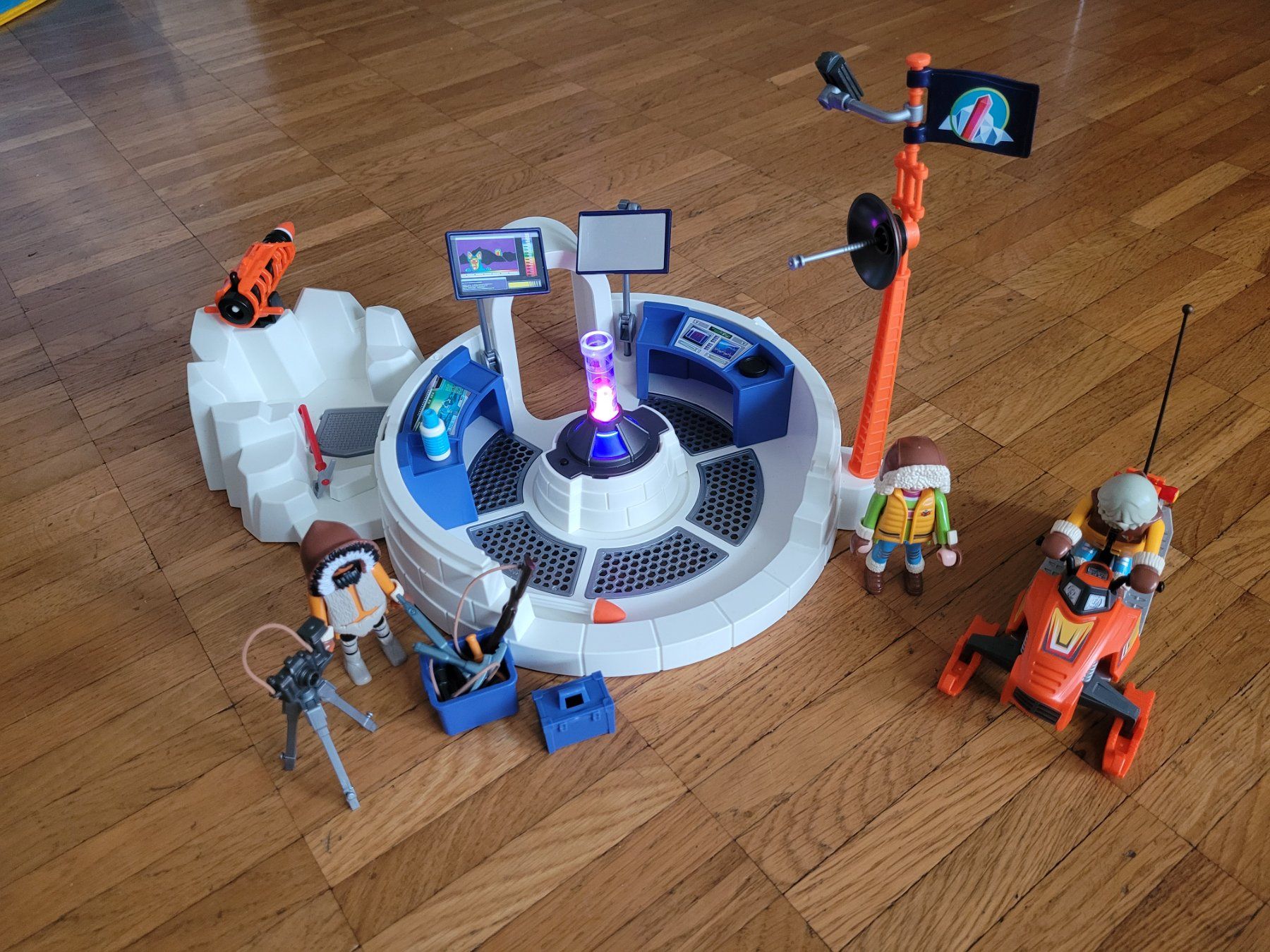 Playmobil Polar Ranger Hauptquartier (Gebraucht) in Uster für CHF 15 ...