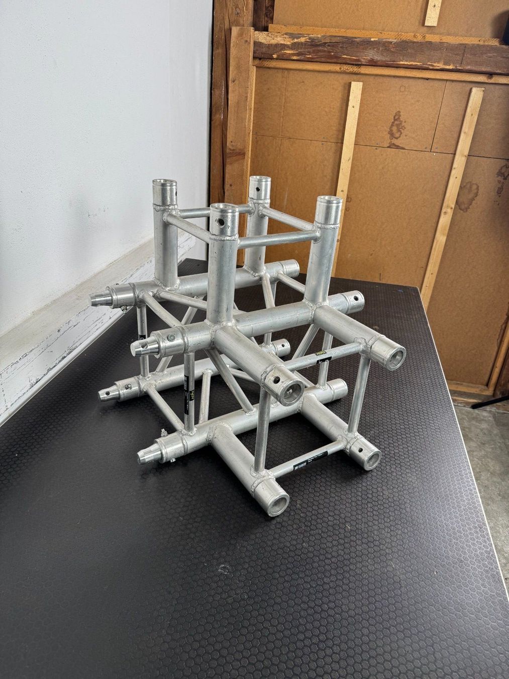Tralicci: Expotruss F34 T+Down Ecke – Usato da Buchs AG venduto da N-joyEvents 2