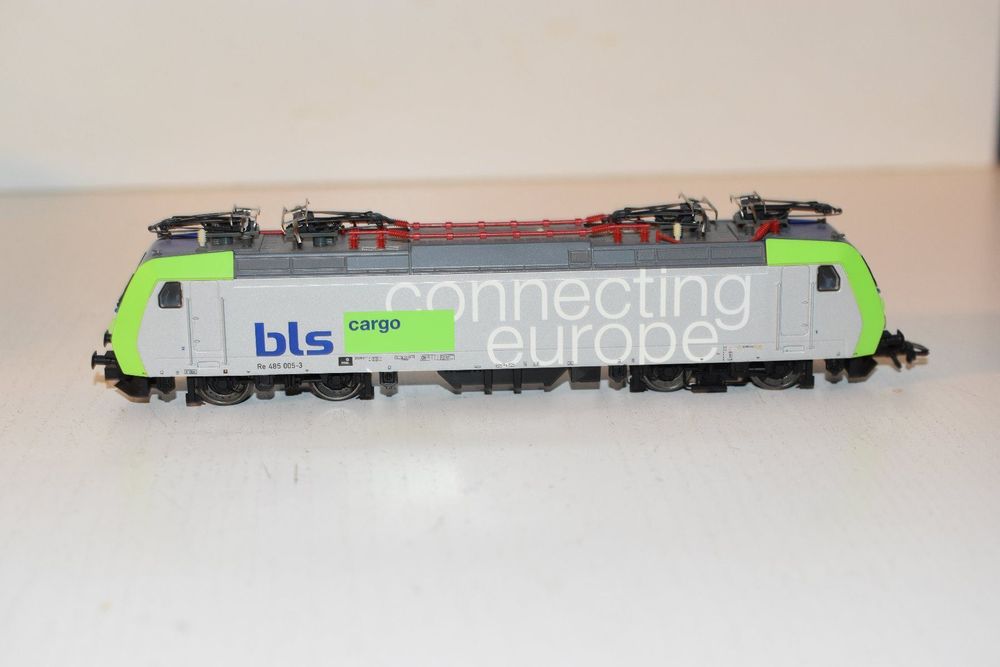 Locomotive électrique Piko 57945 - Re 485 BLS - Echelle HO - Neuf