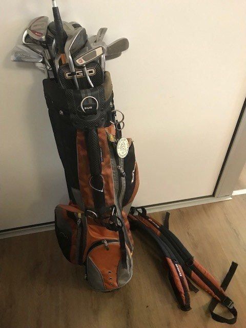 Mazze & Set: Golfsack/ Golf Bag mit div. Golfschläger – Usato da Brügg BE venduto da schwimmer01 6