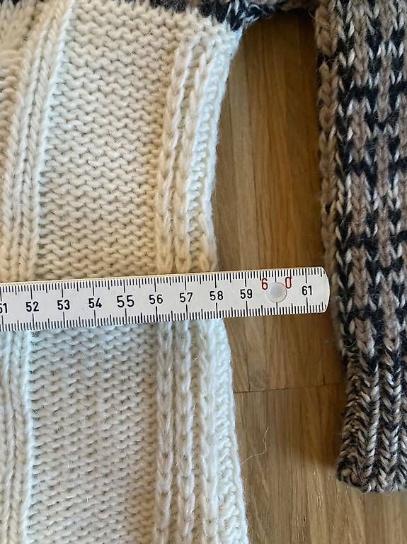 Ganni Pullover & Sweatshirts: Ganni Strickpullover, Grösse S/M, Top Zustand! – Gebraucht aus Zürich von rundeshaus1 2
