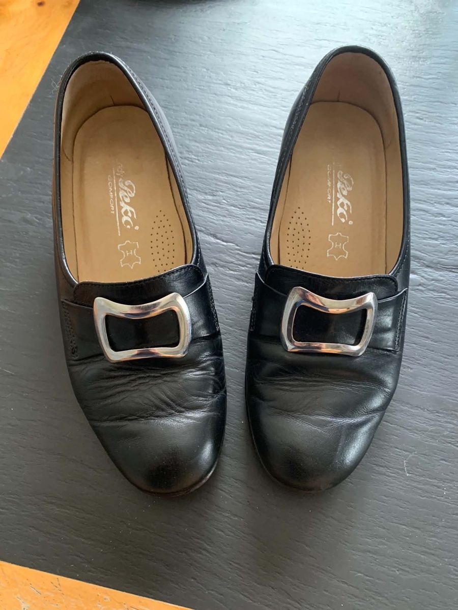 Scarpe da donna: Trachten Schuhe Damen gr 38 – Usato da Oberstocken venduto da Janu88