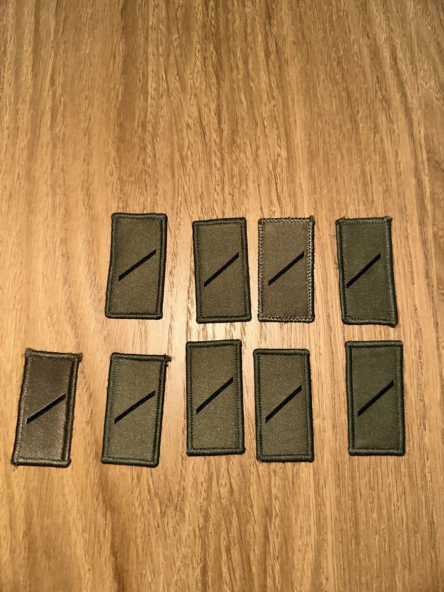 Schweizer Armee Plaketten & Abzeichen: Dienstgradabzeichen Klett Soldat  – Neu (gemäss Beschreibung) aus Rifferswil von n.megert