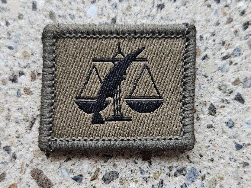 Schweizer Armee Placchette & Badge: *** Funktionsabzeichen Gerichtsschreiber mit Klett *** – Nuovo e nell'imballaggio originale da Riedholz venduto da fr_sIruP