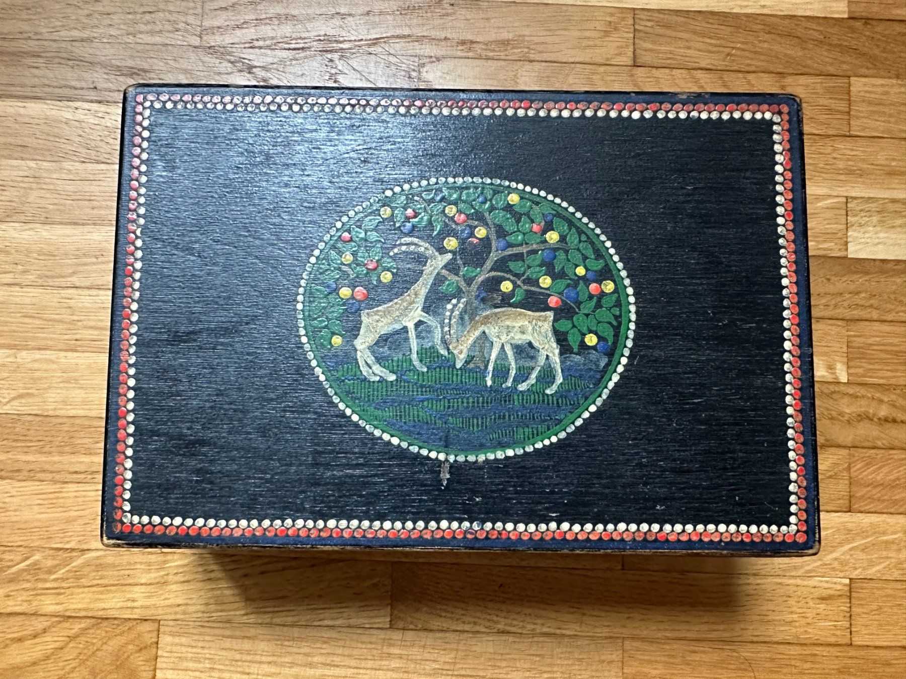 Sonstige Dekorationen & Accessoires: Wooden box 20 x 10 x 4.5 – Gebraucht aus Lausanne von brixton