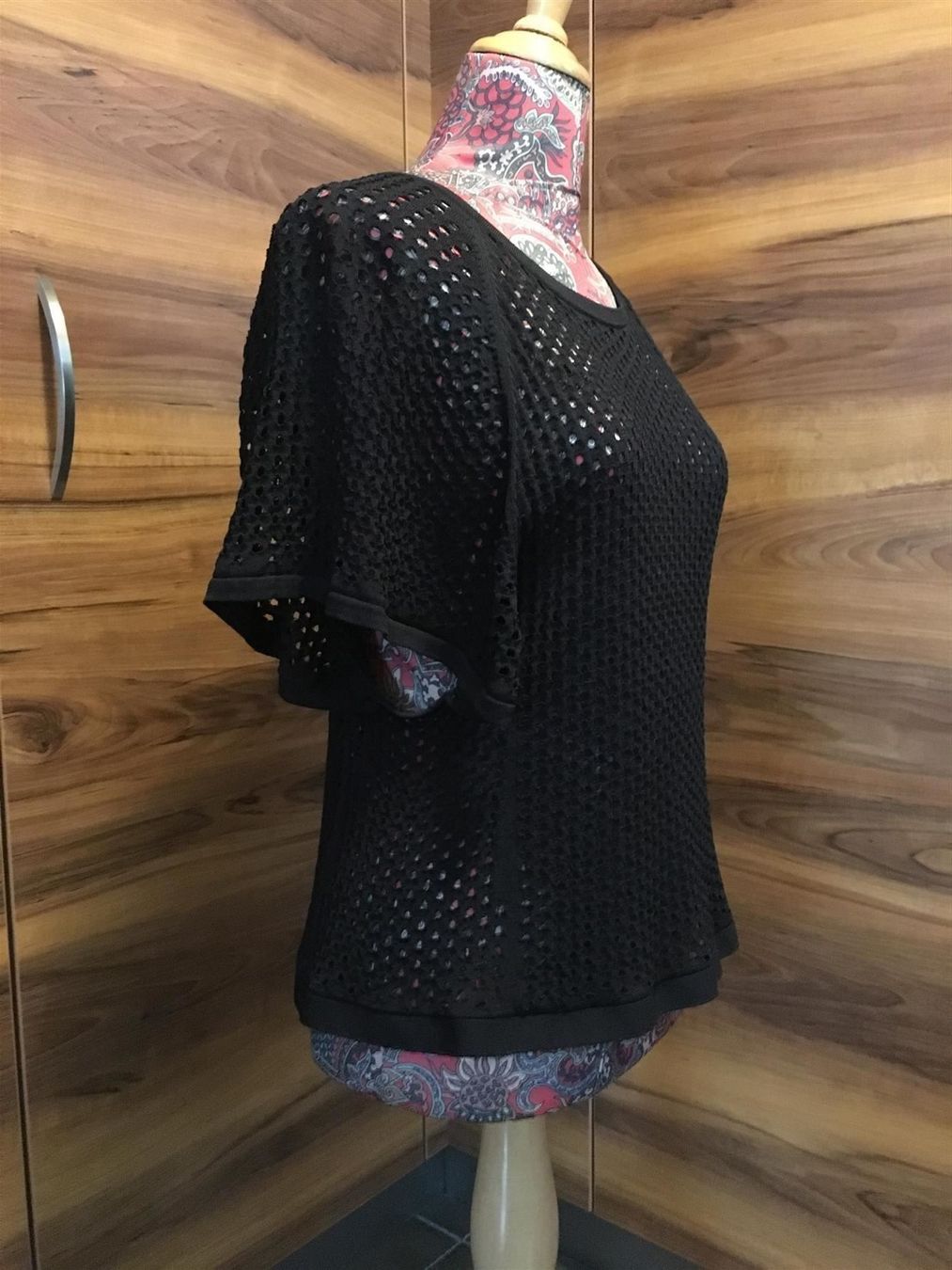 T-Shirts: Feines Shirt  von Intropia – Gebraucht aus Bourguillon von gartenwohnen 1