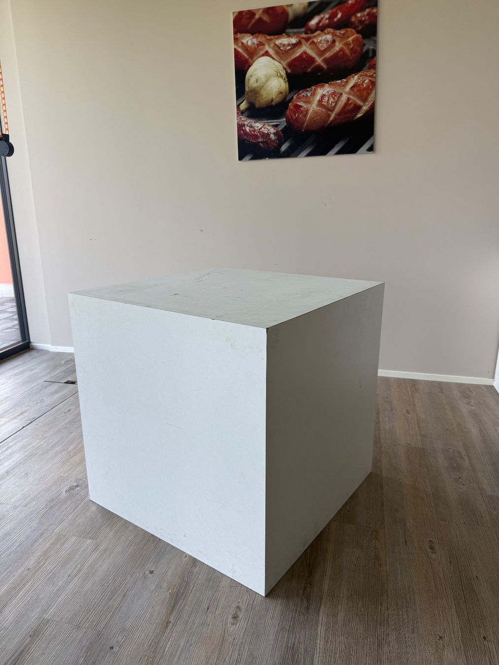 Weisse Podeste / Sockel - Vielseitig Einsetzbar! 80x80x80 cm (Gebraucht) in  Hergiswil NW fr CHF 20  nur Abholung auf Ricardo kaufen
