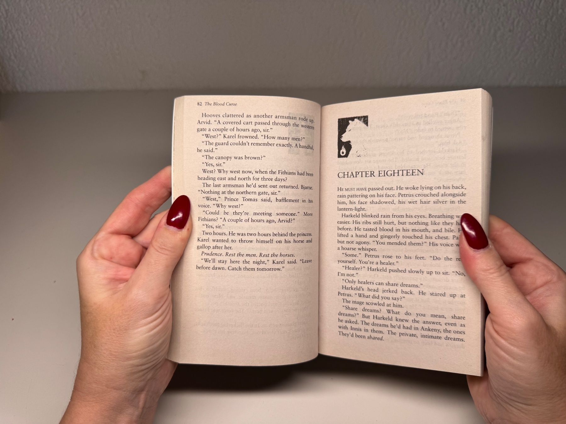 Libri: NOVEL: Emily Gee, The Blood Curse – Usato da Grosswangen venduto da English_books 3