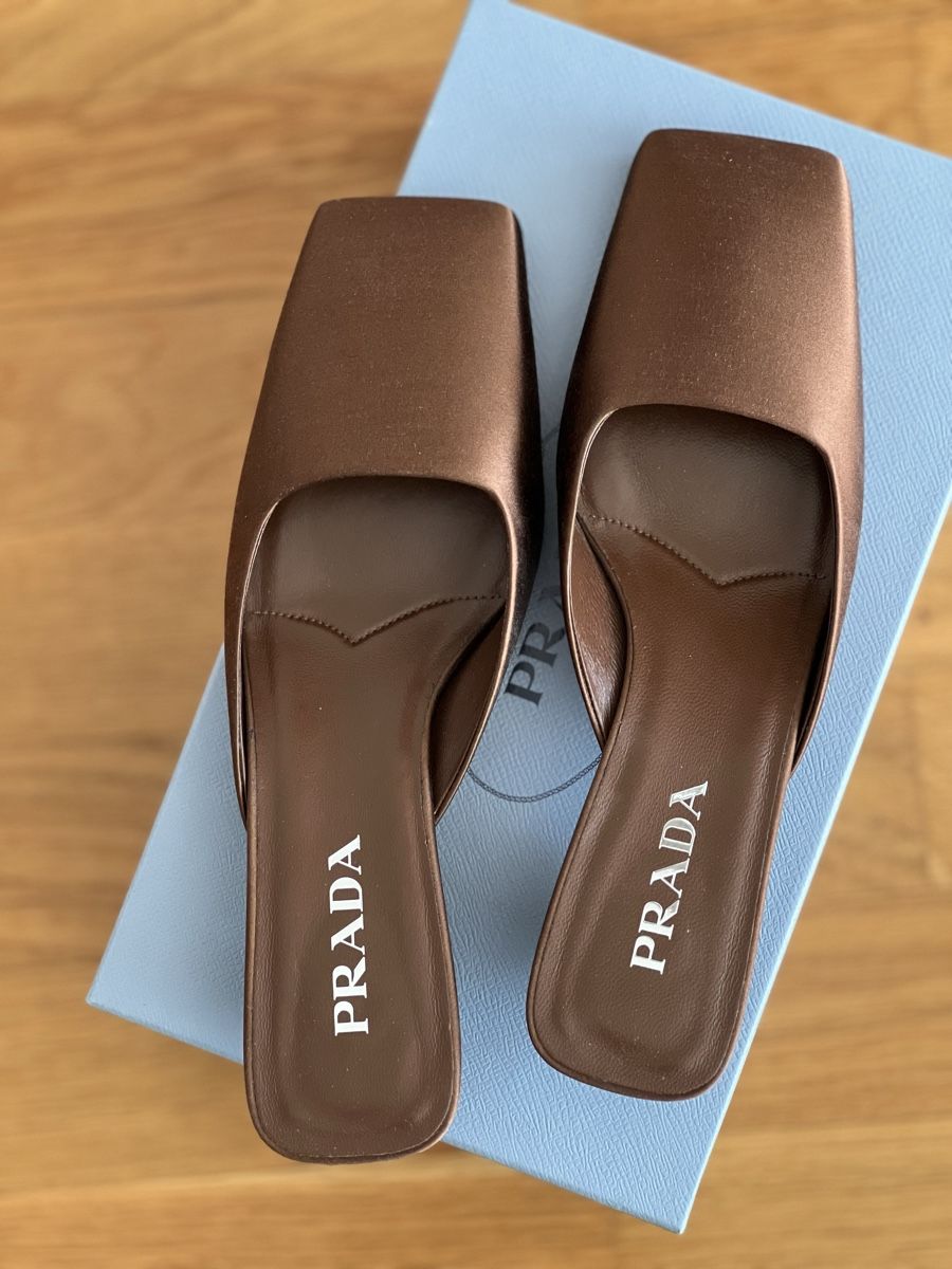 Prada Chaussures femmes: Prada satin mules, original  – Neuf (Voir description) à Schlieren par tan_5tgy 5