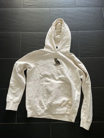 October‘s verry own Pulli Gr.L