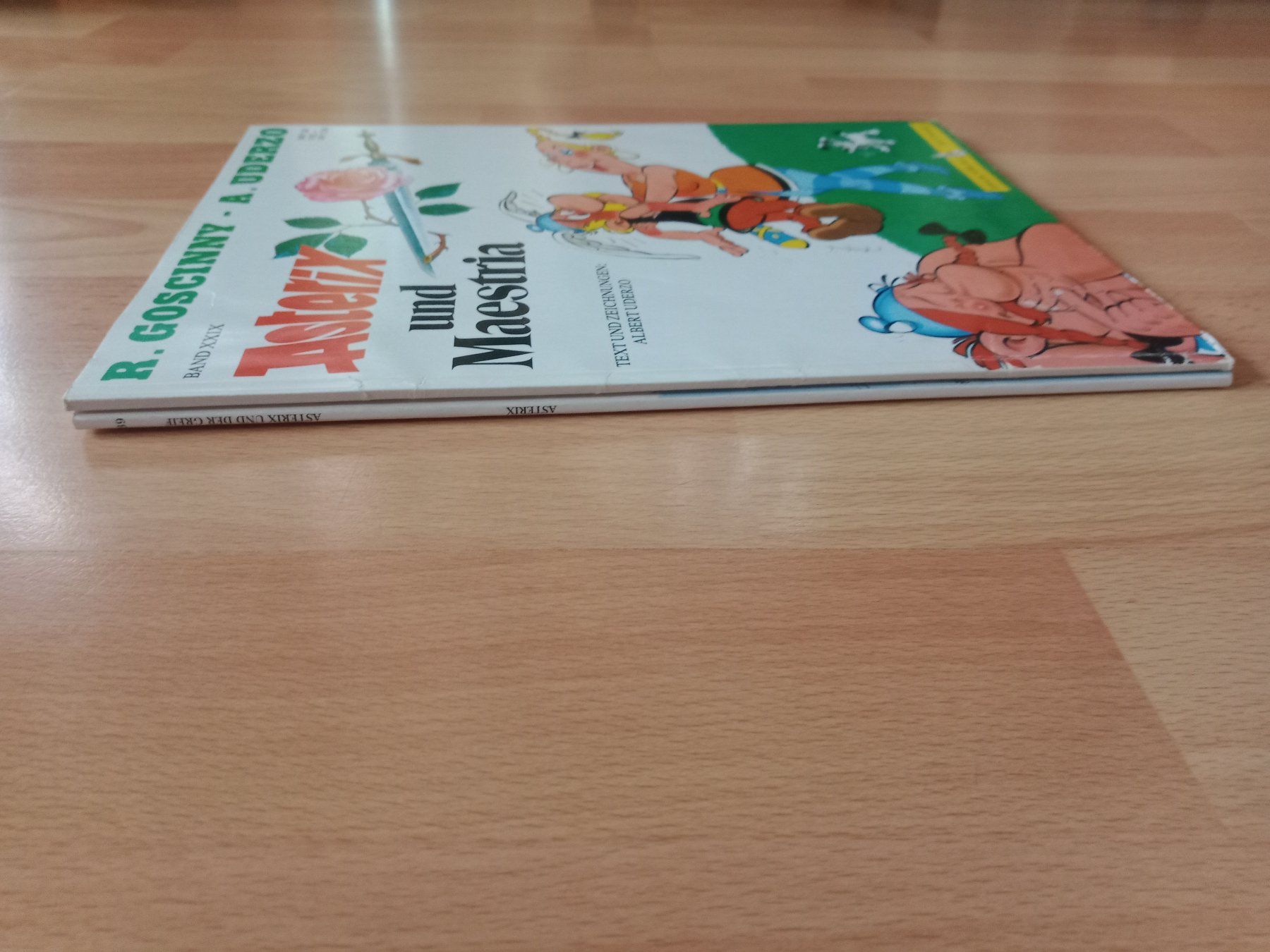 BD: Asterix & der Greif Bd. 39 Asterix & Maestria Bd. 29 Comic – D'occasion à Wangen b. Olten par EmilythestrangeX 2