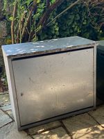 Gasflaschenschrank mit Zubehör