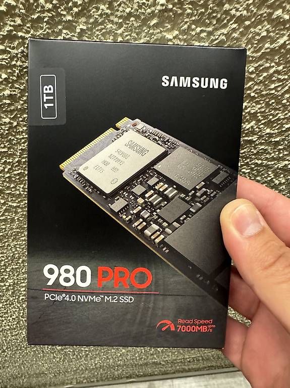 Samsung Schede di memoria: Samsung 980 Pro 1 Tb – Usato da Niederhasli venduto da flo_f272