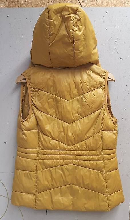 Gilet & Giacche senza maniche: Winterweste C&A Damen Grösse EUR 34 – Nuovo (secondo la descrizione) da Burgistein venduto da LaLUZdelFARO 1