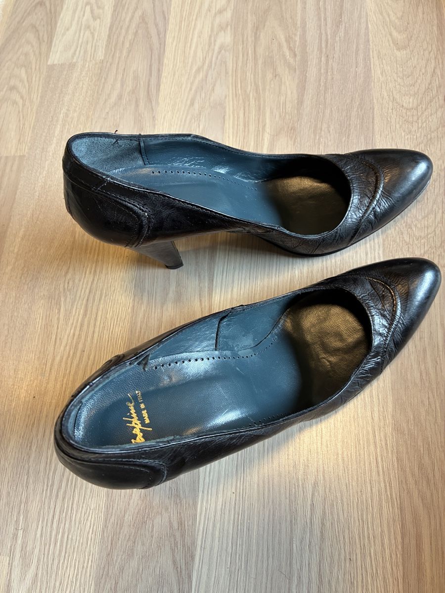 Damenschuhe: Pumps – Neu (gemäss Beschreibung) aus Moleson-s-Gruyeres von Mosaikplastik 1