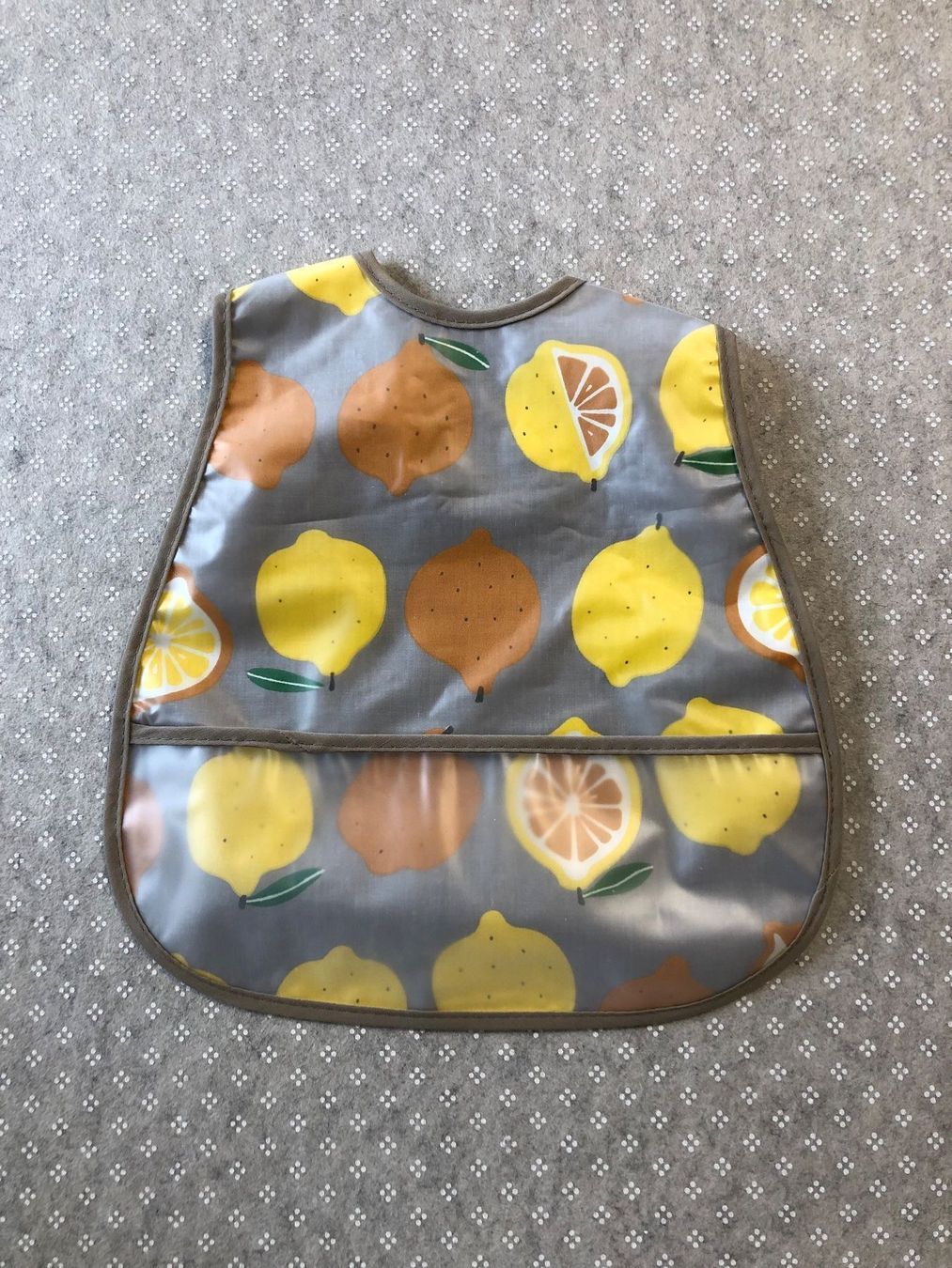 Lotti di vestiti: Baby und Kinder Lätzchen – Nuovo e nell'imballaggio originale da Mollis venduto da Natalkakotalka