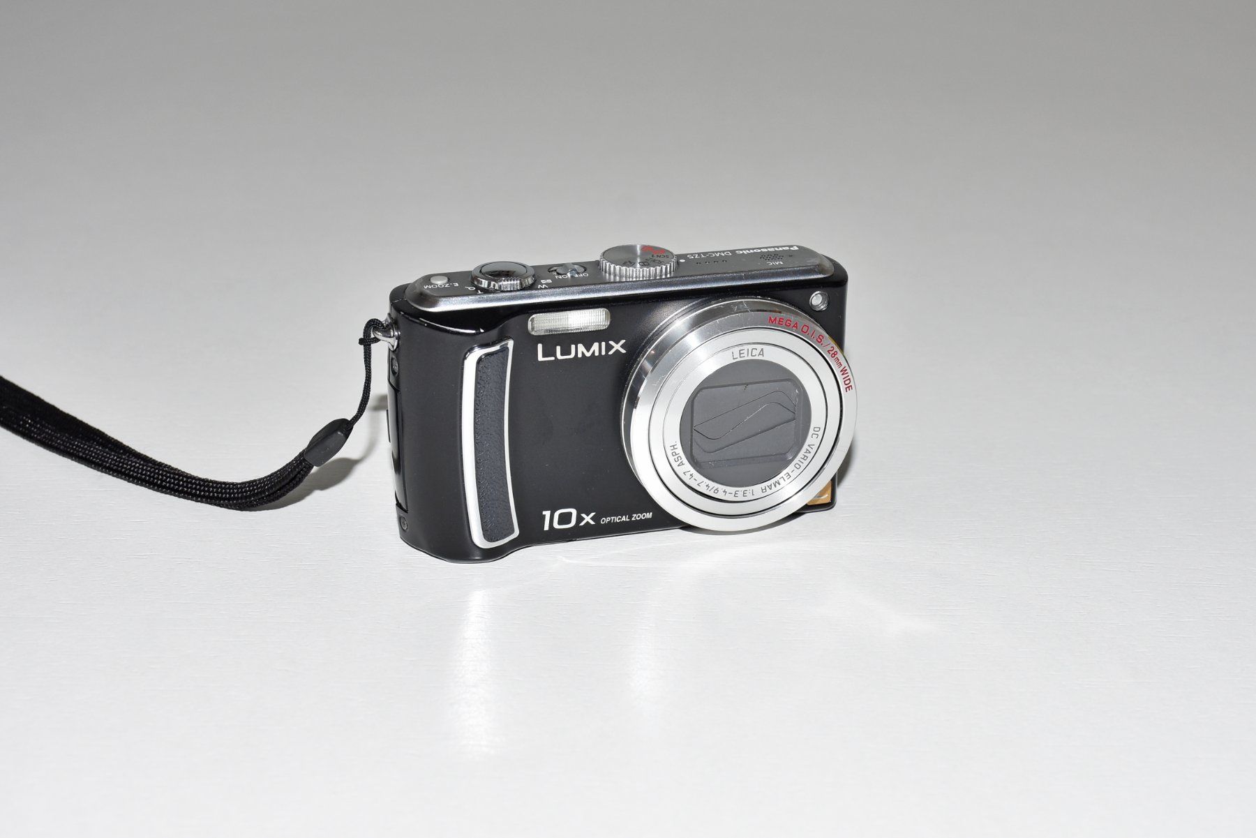 Panasonic Fotocamera: Panasonic Lumix DMC-TZ5 Digitalkamera 9.0 MP CCD Sensor – Usato da Dietikon venduto da ruvostar