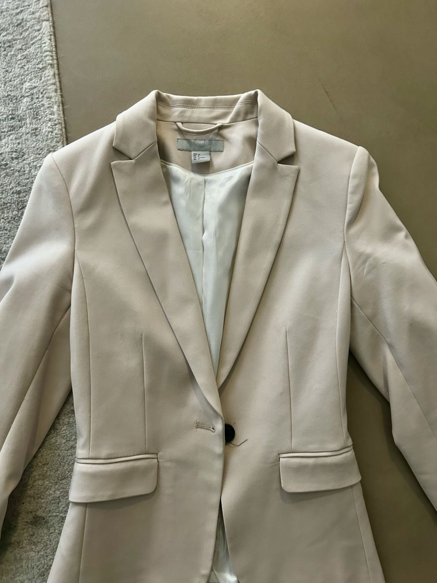 H&M Anzüge & Kostüme: H&M business skirt suit – Neu (gemäss Beschreibung) aus Belp von jan_6yvx 1