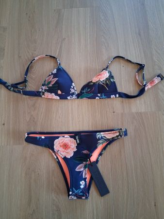 Triangl Neopren Bikini S/XS NEU