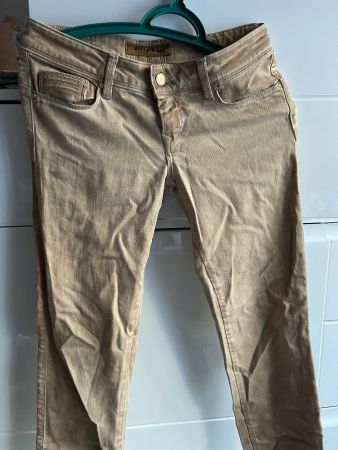 Salsa Chic Jeans in colore D”oro- new- la taglia è S