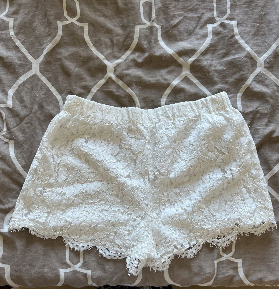 Pantaloni: Weisse Shorts mit Spitze in Gr. XL – Nuovo (secondo la descrizione) da Kallnach venduto da sta_sy57 2