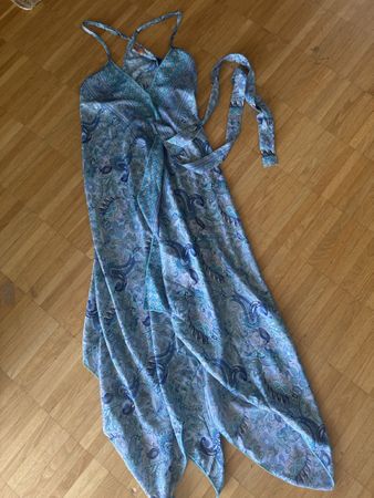 Sommerliches Maxikleid mit Muster, Grösse S, Top Zustand