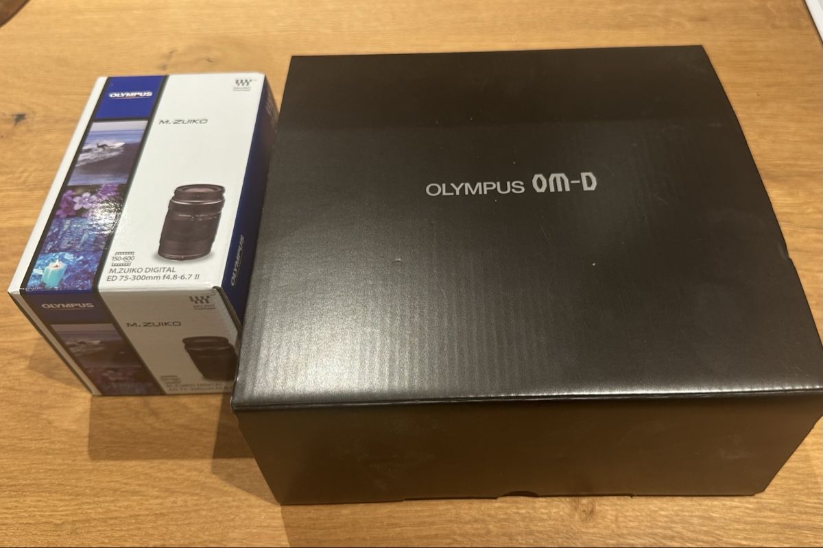 Olympus Appareil photo: Olympus Digital Kamera E-M5 II mit zwei Objektiven – D'occasion à Marbach par fairdeal1