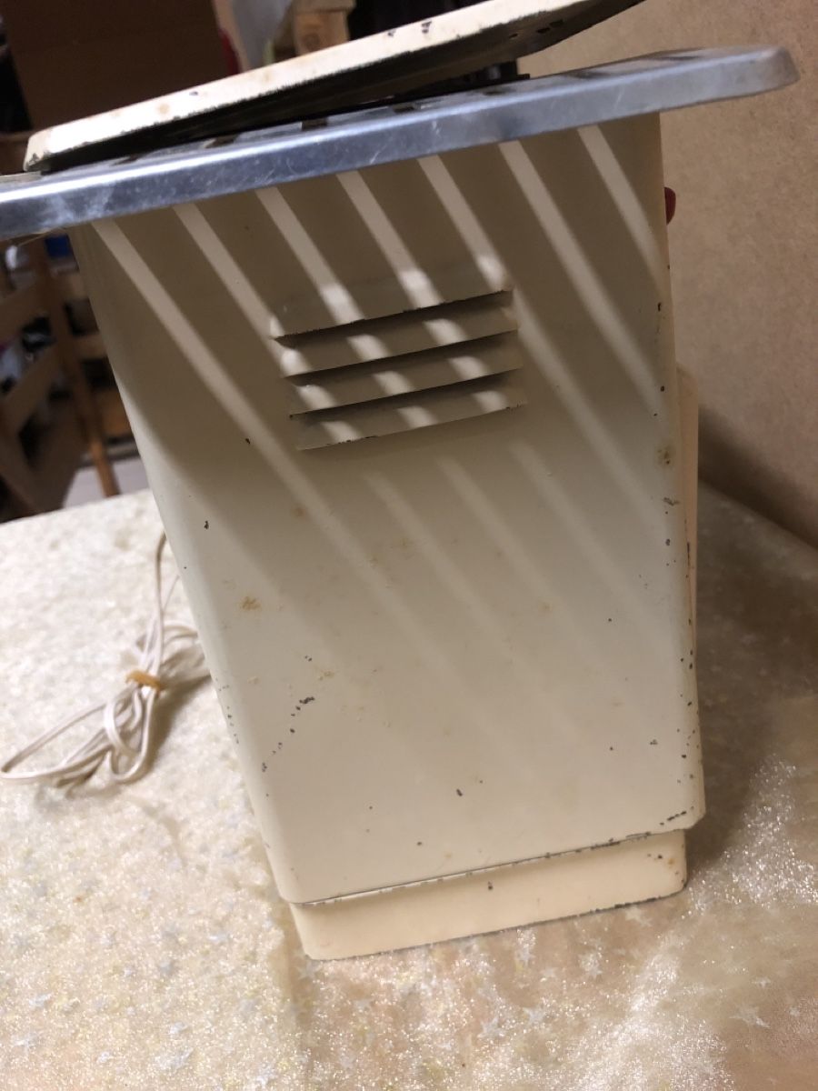 Giocattoli: Cuisinière  jouet vintage collection – Usato da Vésenaz venduto da Marguerite51 7