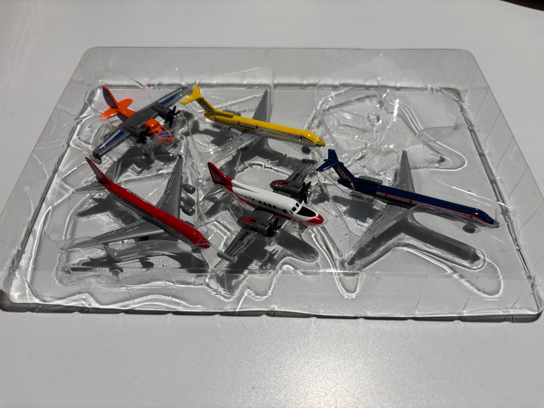 Kits de montage: Modellflugzeuge Set - Revz – D'occasion à Seuzach par SawyerKingwood 1