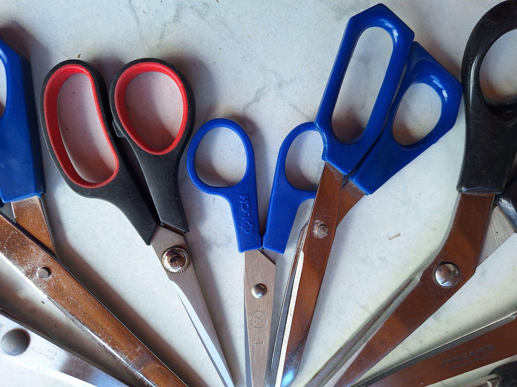 Kit bricolage: 15 STK DIVERSE SCHEREN SCHERE ZUM BASTELN – Usato da Huttwil venduto da Kunterbuntli 6