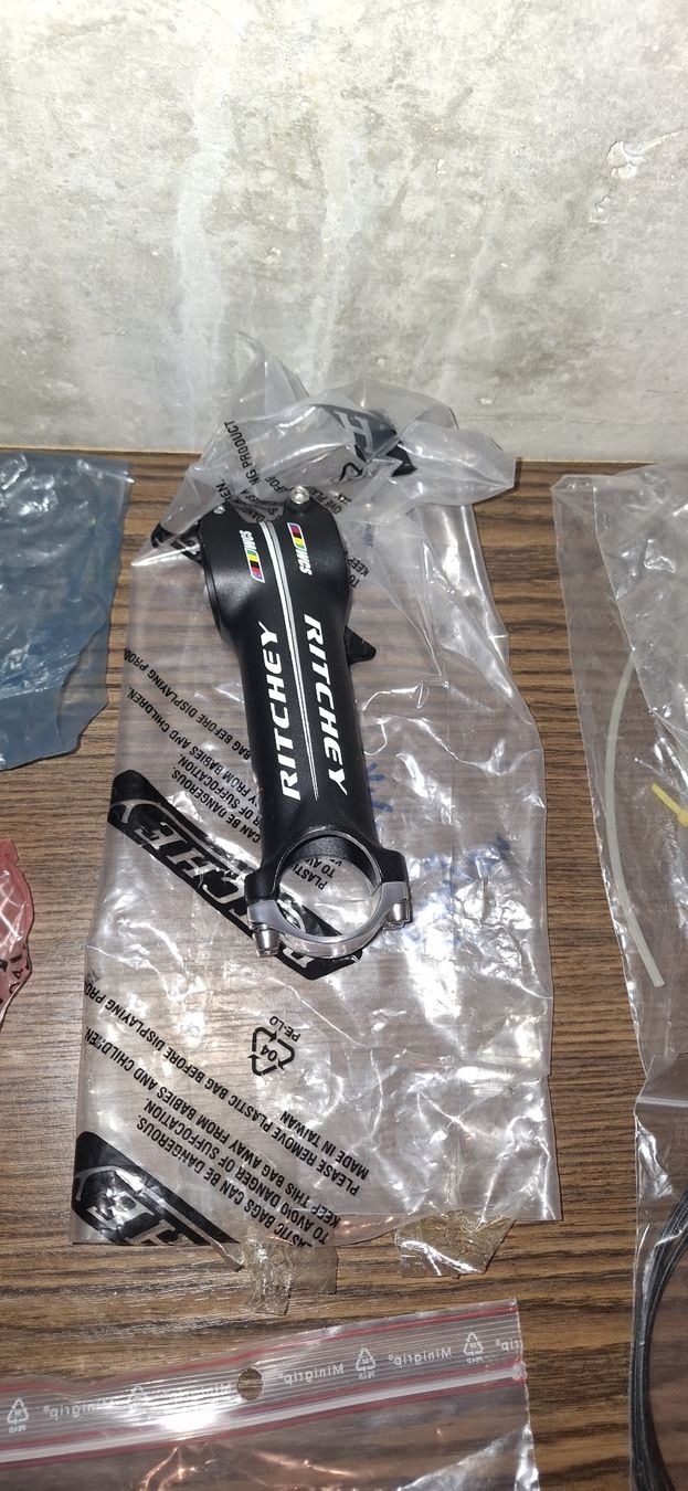 Shimano Pièces détachées: Hochwertige veloteile – D'occasion à Lippoldswilen par iva_dbf8 1