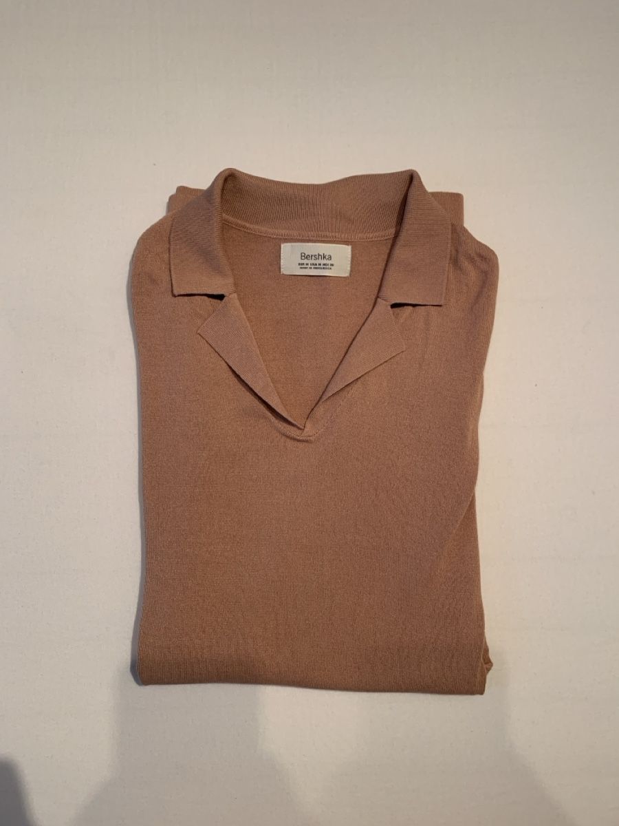 Bershka T-Shirts: Edles Shirt Bershka Gr. M – Gebraucht aus Dübendorf von Simplysimi