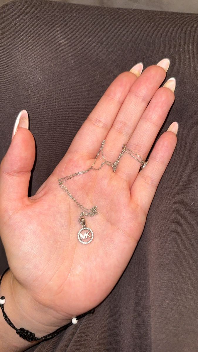 Michael Kors Catenine: Michael Kors Halskette silber original – Usato da Kaltbrunn venduto da Lealui 1