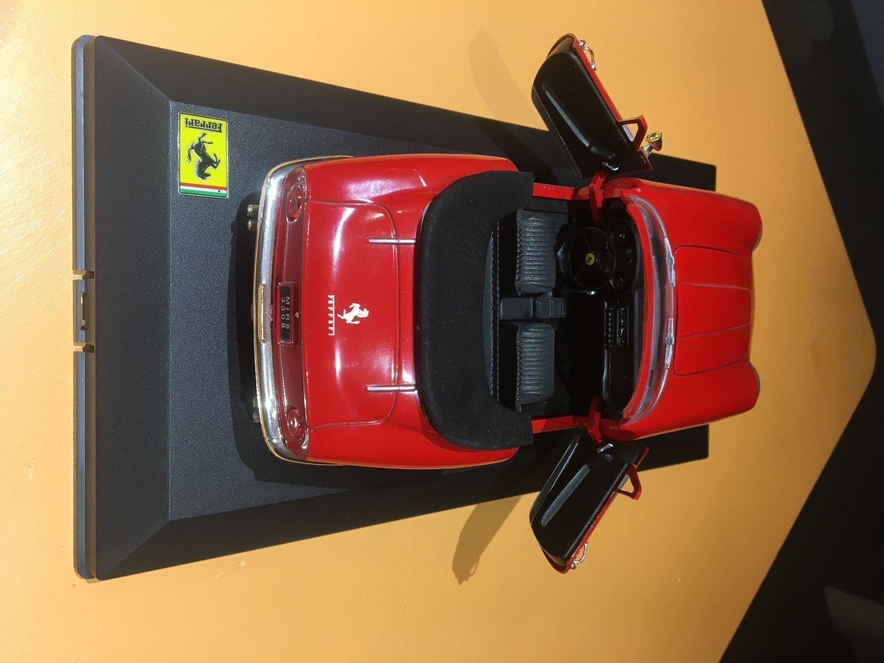Ferrari Modellini d'auto: Ferrari 275 gts spider – Nuovo e nell'imballaggio originale da Plan-Les-Ouates venduto da panini65 3
