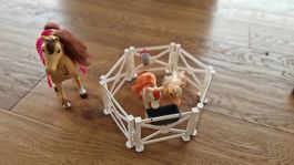 Barbiepferd mit Ponys