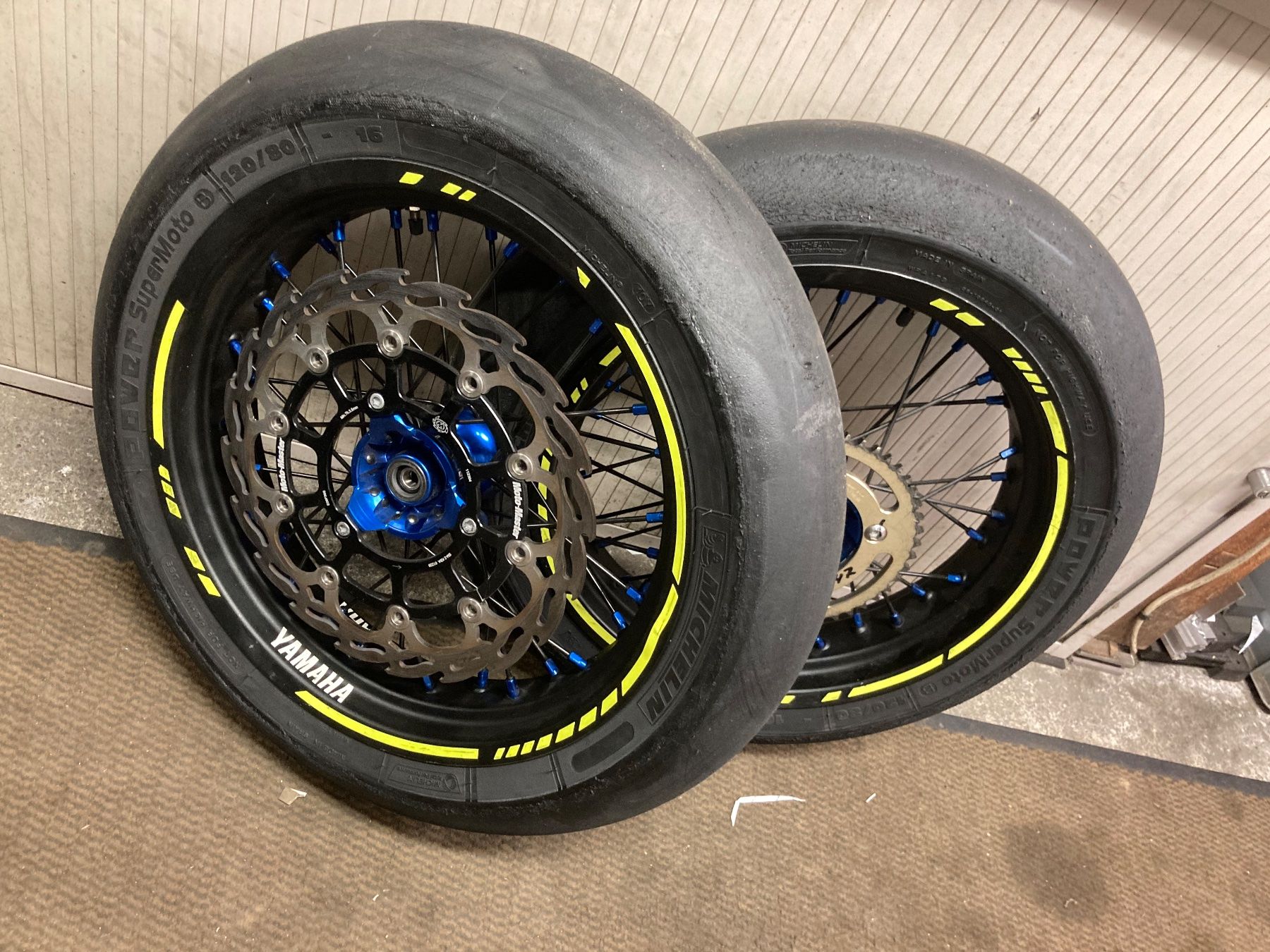 Yamaha Strada: Supermoto Radsatz Yamaha YZ85 – Usato da Aadorf venduto da Mr.Porthews 2