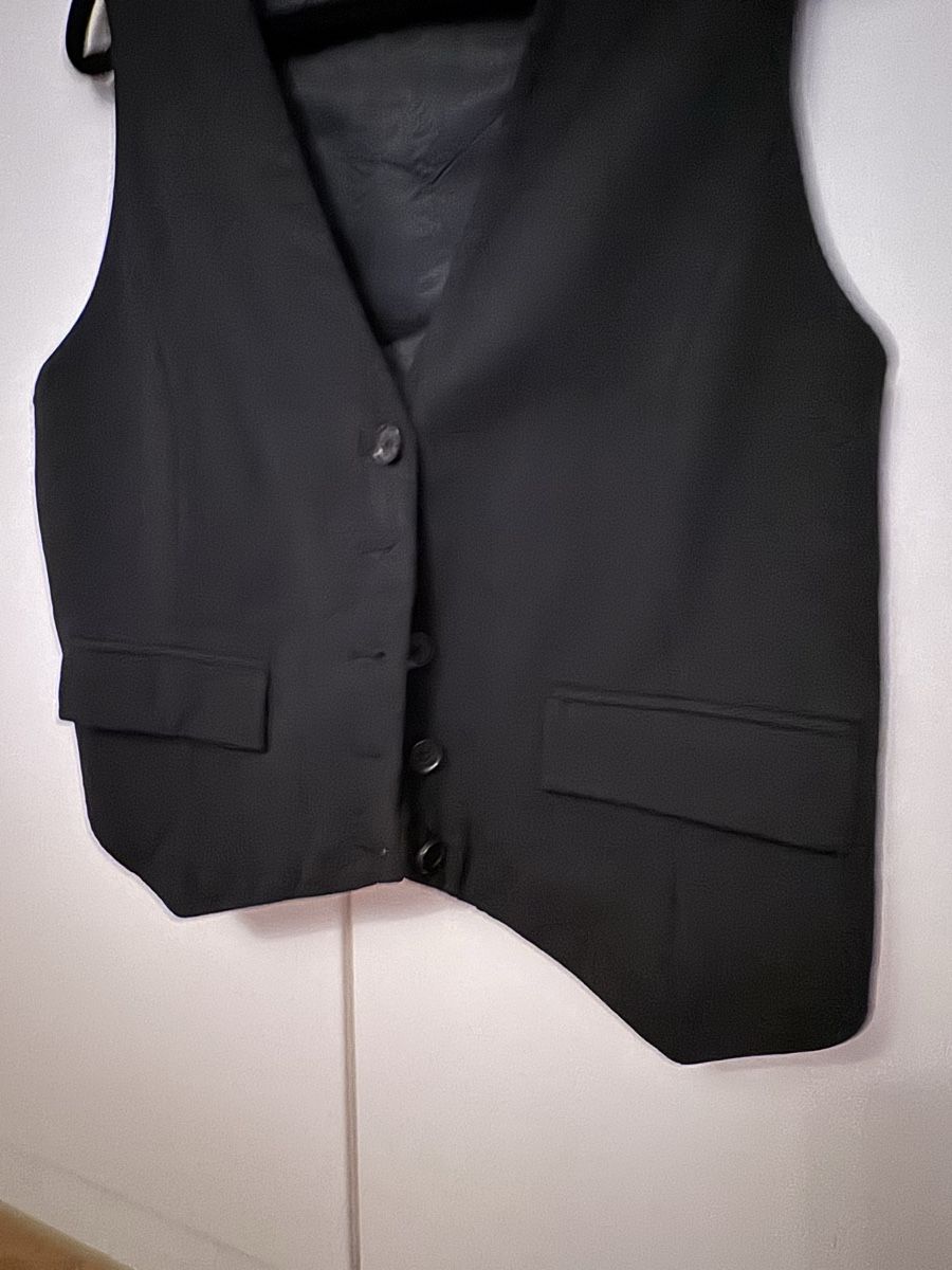 Other Stories Gilets & Westen: Damen Weste schwarz – Gebraucht aus Zürich von sop_9fqf 1