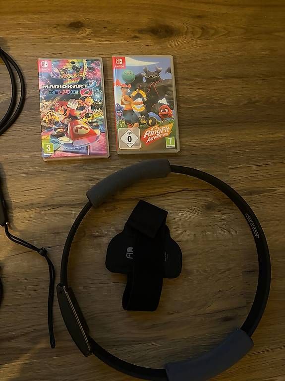 Nintendo Console: Nintendo Switch Grau inkl. Ring Fit & Mario Kart – Nuovo (secondo la descrizione) da Münchwilen TG venduto da emma_J 3