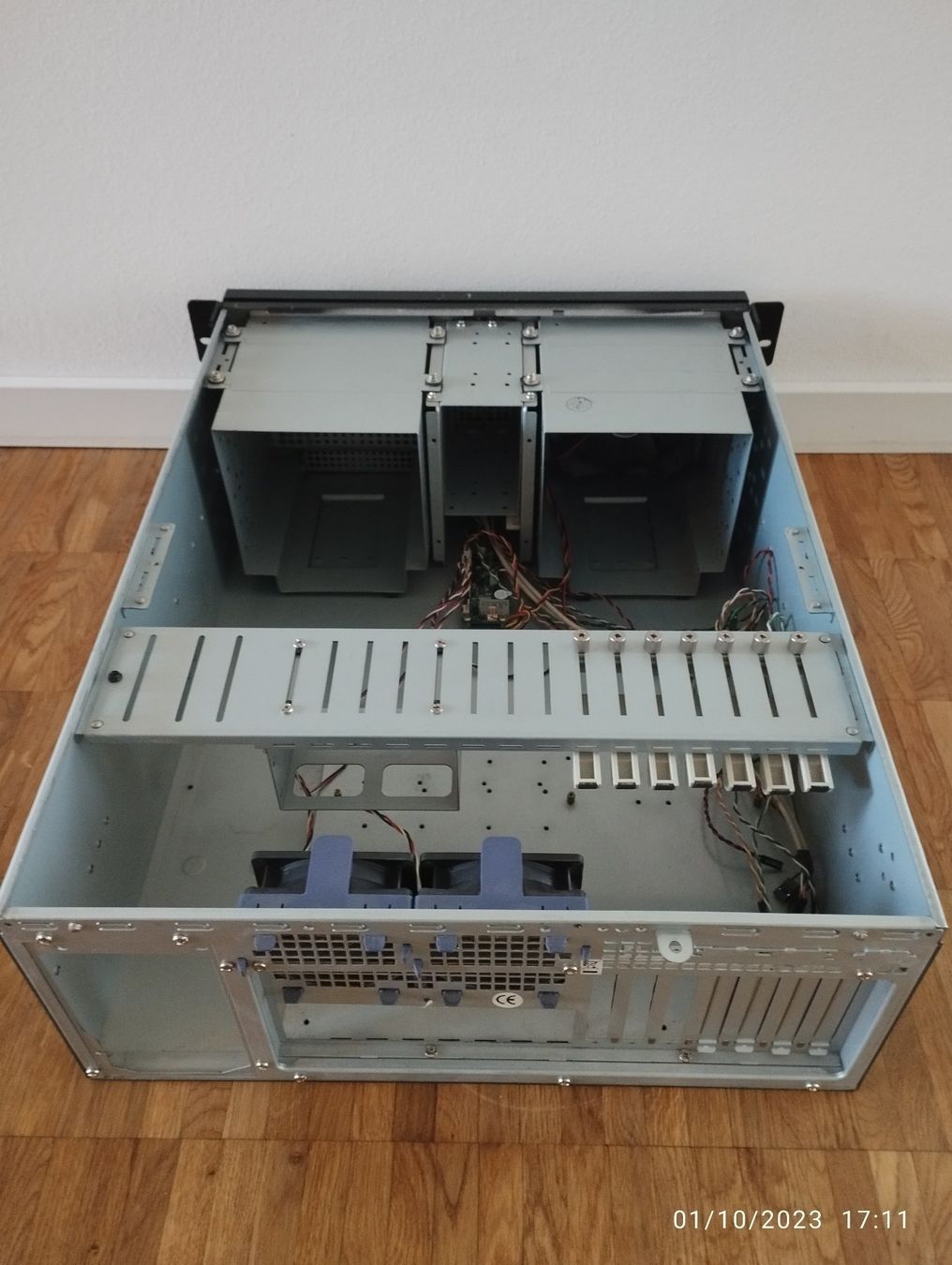 Gehäuse: Compucase S4UT6 19 Zoll Rack Gehäuse – Gebraucht aus Bülach von  2