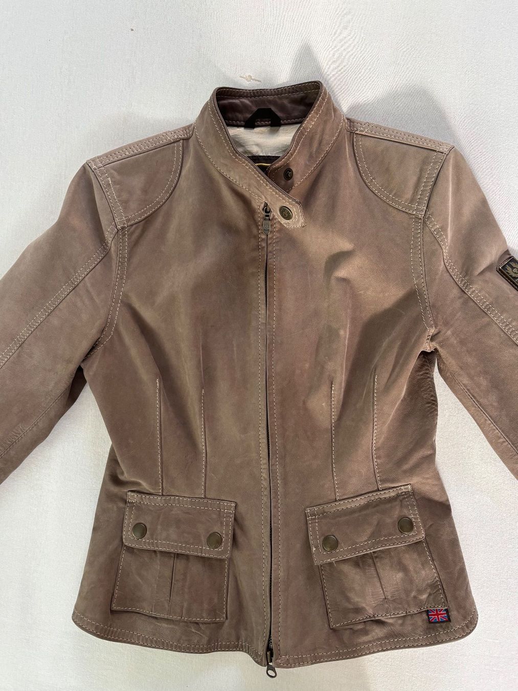 Belstaff Giacche: Belstaff Damenjacke – Usato da Hinterkappelen venduto da lis_m9l5