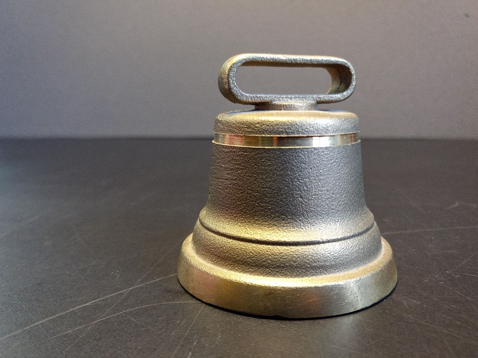 Campanacci mucche: Schweizer Glocke aus Messing 🔔 klein – Usato da Reiden venduto da Zofi-Brocki 1