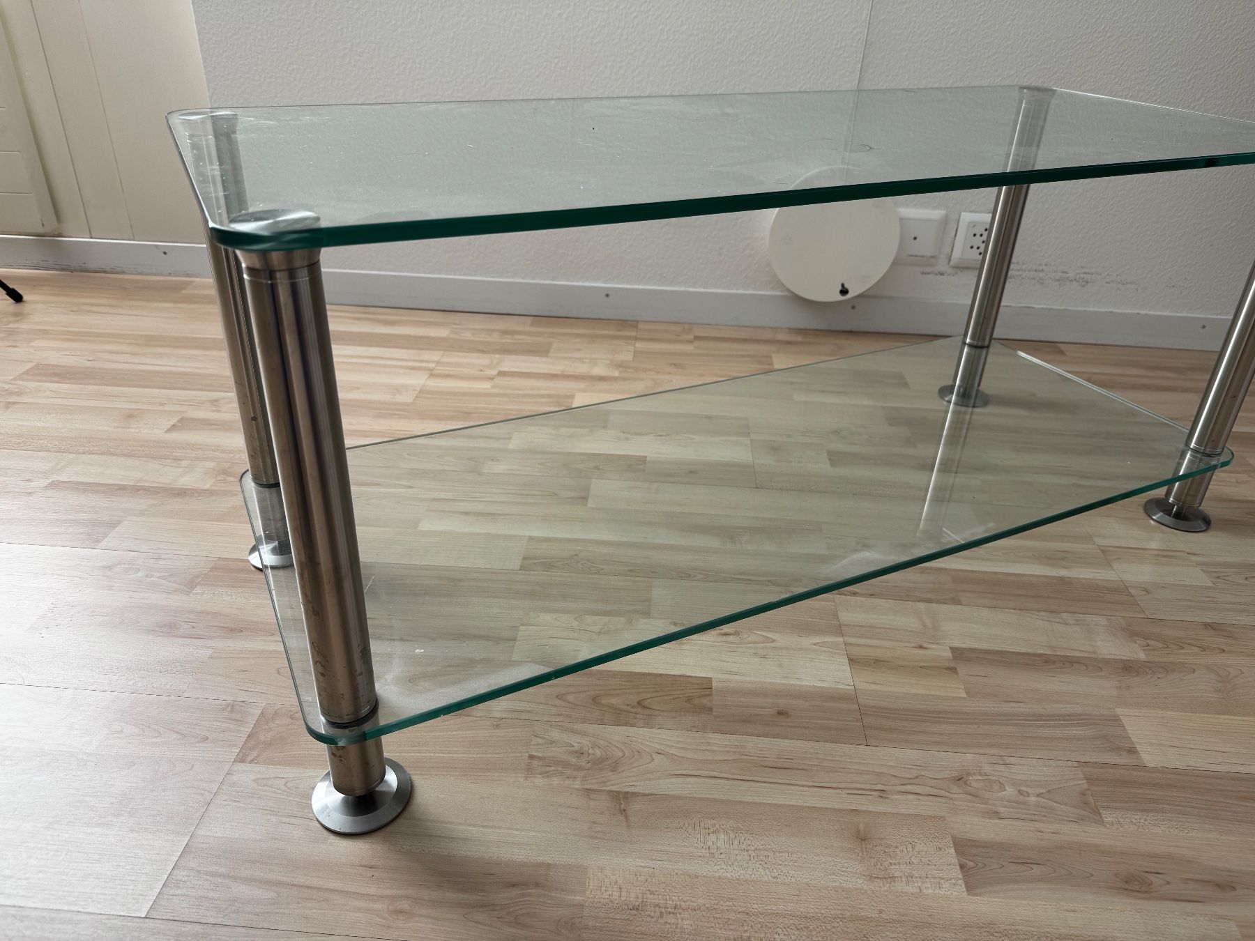 Mobili TV: Glas-TV/Verstärker-Desk – Usato da Zürich venduto da AJaecklin 1