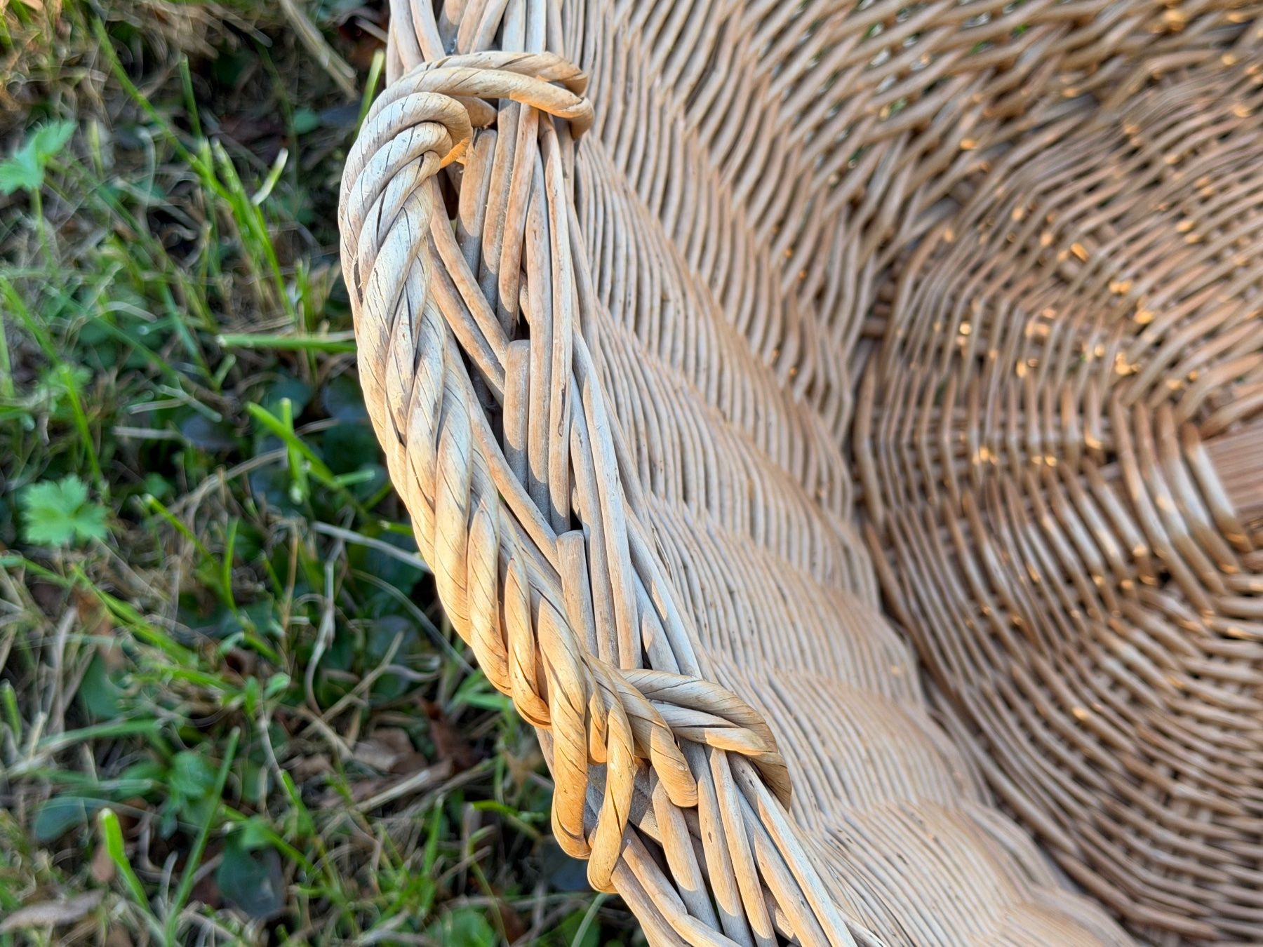 Autres articles pour la maison: Weidenkorb, grosse Zaine – D'occasion à Adetswil par Smita 7