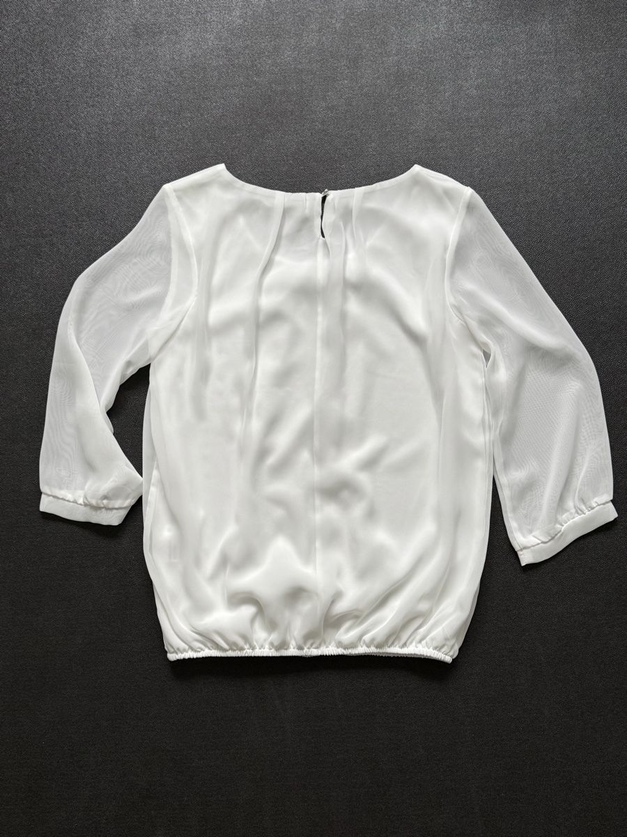 Blusen: Clockhouse White Blouse, Size 38 - Elegant and Chic! – Gebraucht aus Horgen von thesilverarrow 3