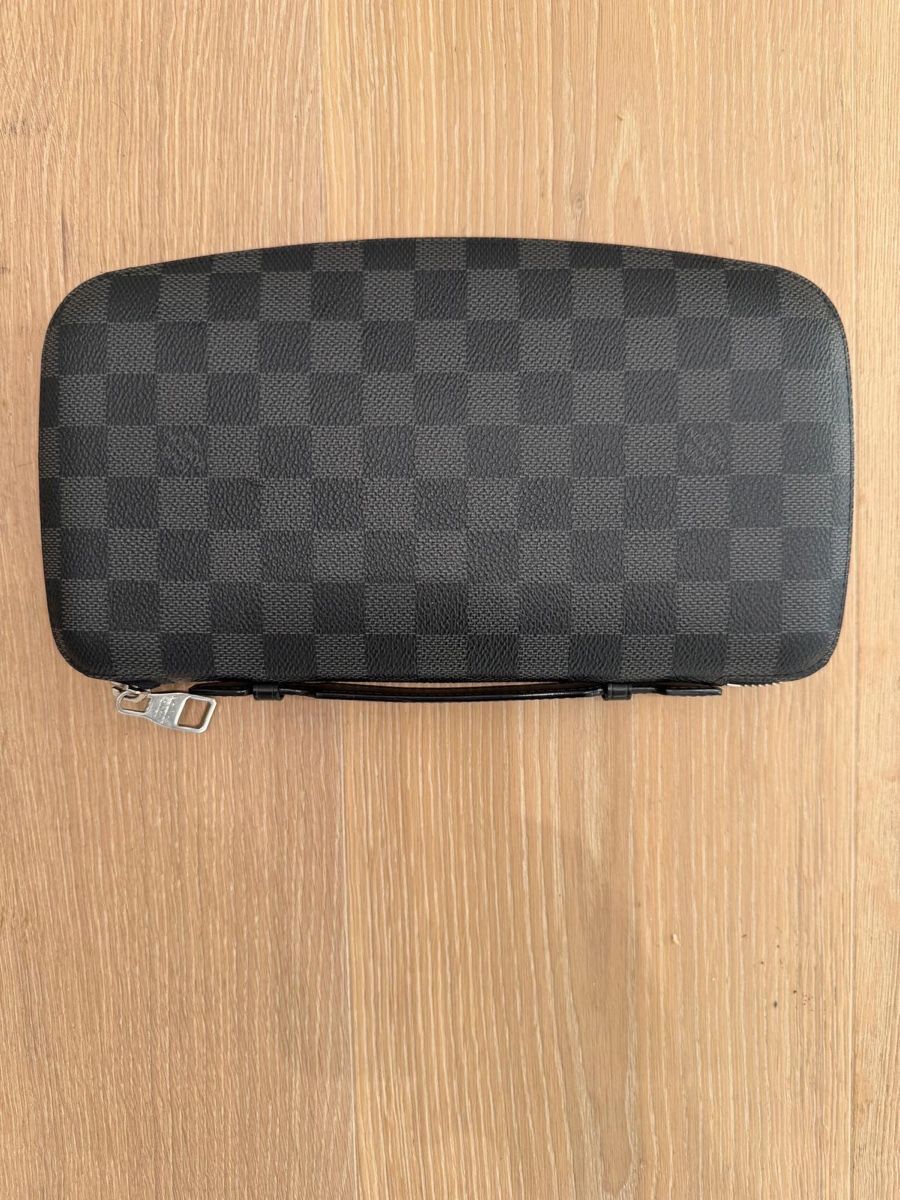 Louis Vuitton Portafogli: Louis Vuitton Zippy Horizontal Damier Graphite – Nuovo (secondo la descrizione) da Marly venduto da gia_s95r 2