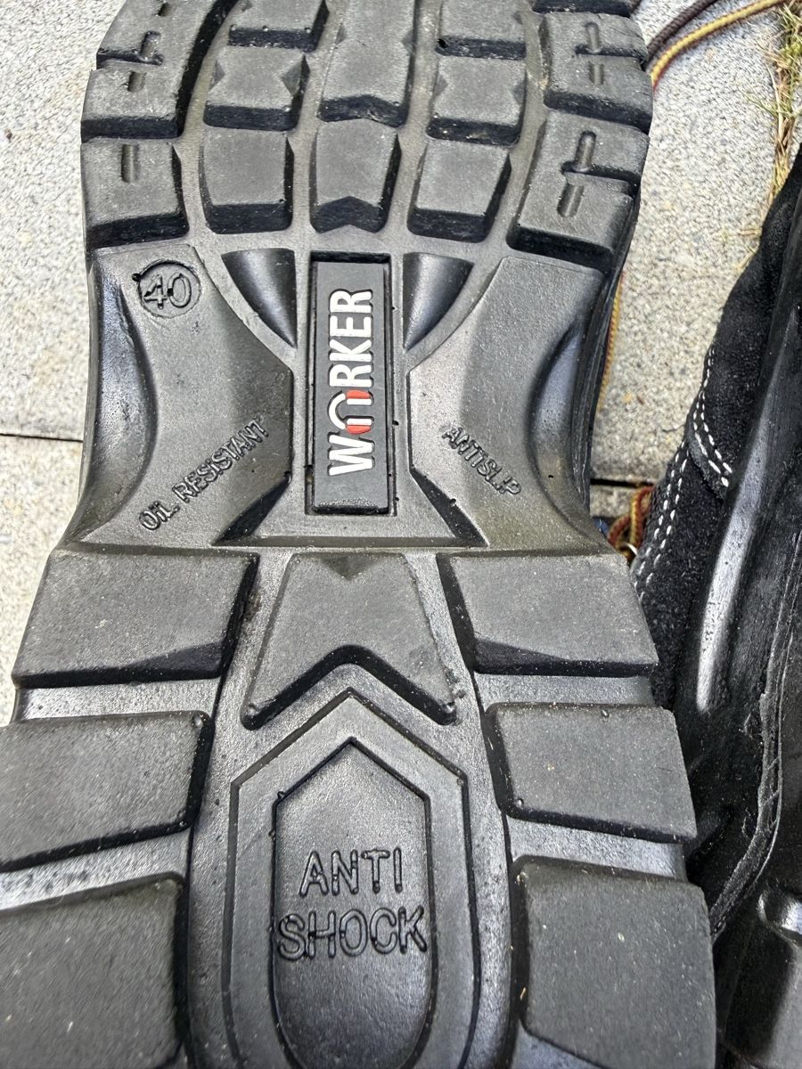 Herrenschuhe: WORKER Sicherheitsstiefel Gr. 40 - S3 SRC gebraucht – Gebraucht aus Egg b. Zürich von Flummi 6