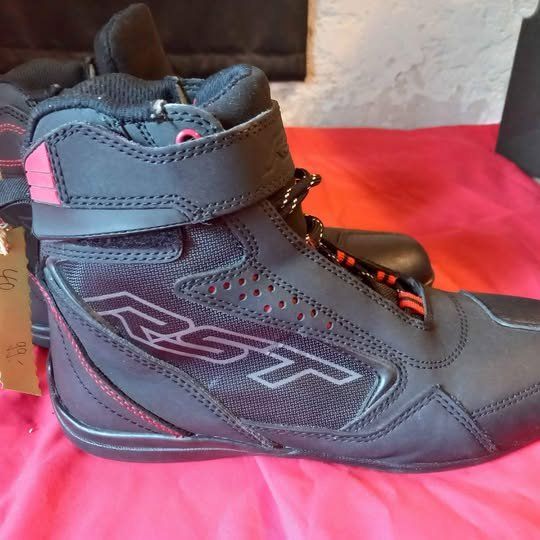 Scarpe da uomo: Motorradschuh Grösse 40 – Usato da Hochwald venduto da motowear-secondhand 3