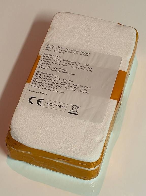 Ecrans: iPhone 12 / 12 Pro OLED Display – Neuf avec emballage d'origine à Dietlikon par FlyingWombat 1