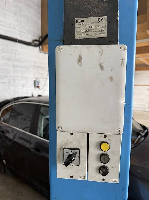 Piattaforme elevatrici & Crick: Lift 3500 KG – Usato da Suchy venduto da maxconcept 1